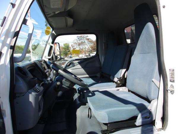 2016 Mitsubishi Fuso FE180 21 FOOT FLAT BED,, 21 STAKE BODY 33K MI.... for sale in south amboy, IN – photo 11