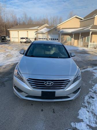 2016 Hyundai Sonata - - by dealer - vehicle automotive for sale in Suamico, WI – photo 6