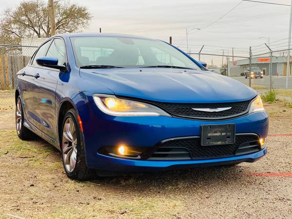 2015 CHRYSLER 200 S fully loaded equipped with 75000 - cars & trucks... for sale in Lubbock, TX – photo 2