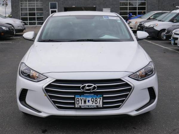 2018 Hyundai Elantra SEL for sale in Walser Experienced Autos Burnsville, MN – photo 5