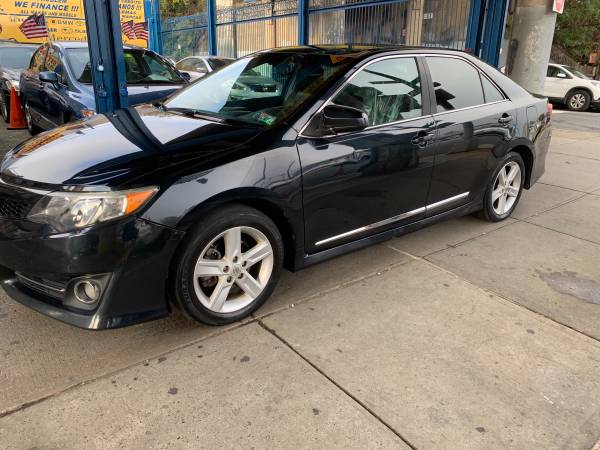 TOYOTA CAMRY SE / 2012 / NAVI / BACK UP CAMERA / SUNROOF / $7,700 -... for sale in Woodside, NY – photo 2