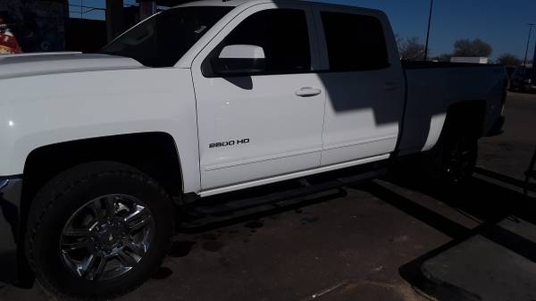 2016 CHEVY 2500HD LT 4X4 30,000 MILES - cars & trucks - by owner -... for sale in Davidson, OK – photo 2