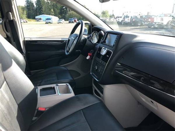 2013 Chrysler Town and Country mini-van Touring-L - White for sale in Chehalis, WA – photo 11