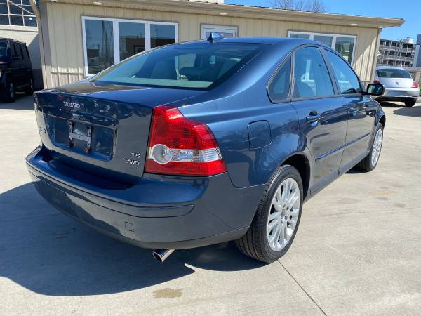 2005 VOLVO S40 - - by dealer - vehicle automotive sale for sale in Champaign, IL – photo 6