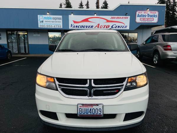 2017 Dodge Journey SE // 3rd row seating // LOW MILES - cars &... for sale in Vancouver, OR – photo 2