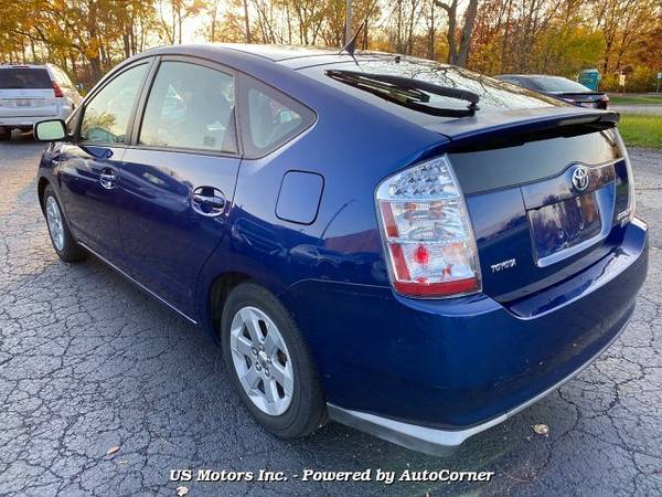 2009 Toyota Prius 4-Door Liftback CVT - cars & trucks - by dealer -... for sale in Addison, IL – photo 4