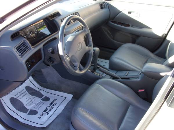 2001 TOYOTA CAMRY XLE - cars & trucks - by dealer - vehicle... for sale in Danville, VA – photo 8