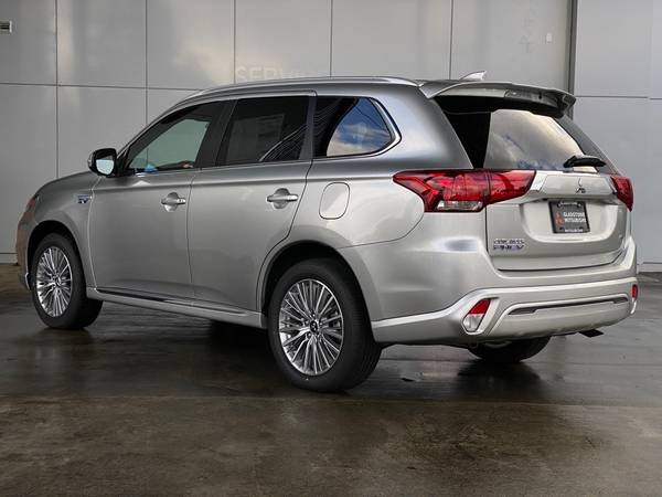 2020 Mitsubishi Outlander PHEV 4x4 4WD Electric GT SUV - cars &... for sale in Milwaukie, WA – photo 4