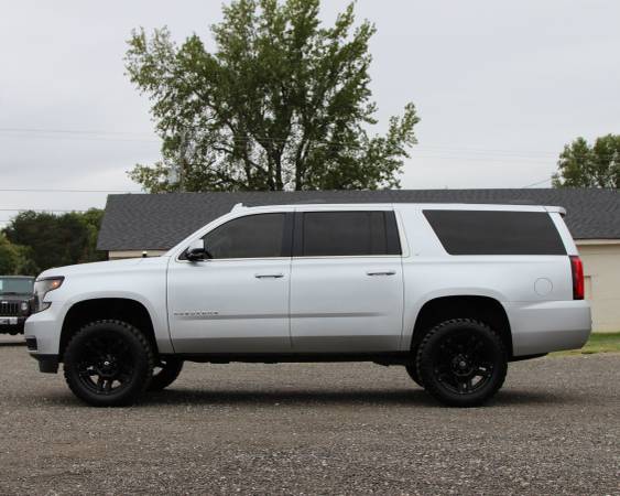 LIFTED🔥 RCX 2015 CHEVROLET SUBURBAN 4X4 LT2 ON 20X10 FUEL WHEELS 33s for sale in KERNERSVILLE, NC – photo 3