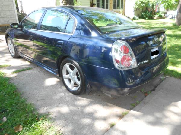 2005 Nissan Altima 3.5 SE (low miles) for sale in Lawrence, KS – photo 4