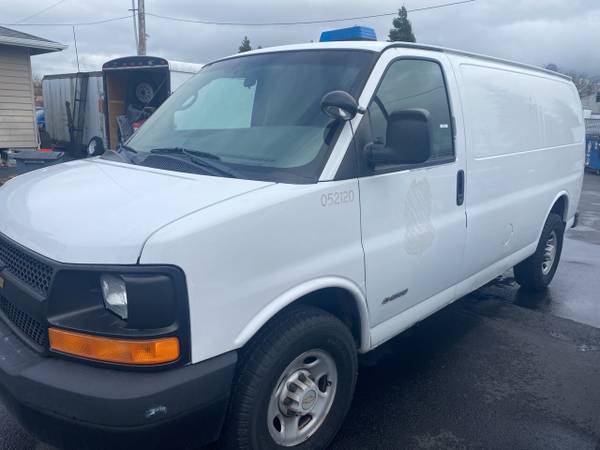2005 Chevrolet Chevy Express Cargo 2500 3dr Van - - by for sale in Keizer , OR – photo 3