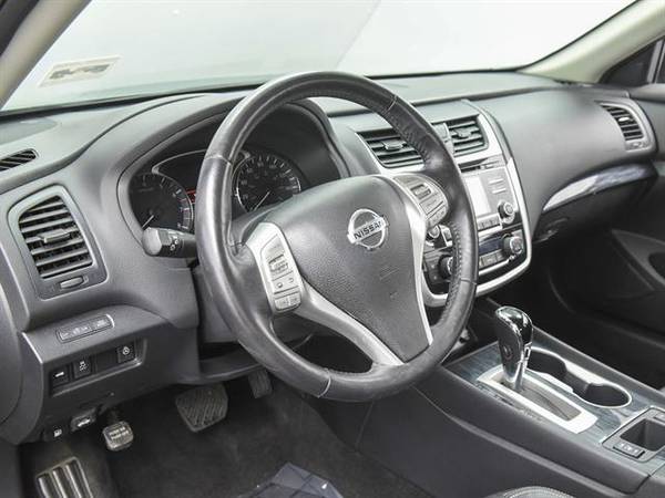 2018 Nissan Altima 2.5 SL Sedan 4D sedan Maroon - FINANCE ONLINE for sale in Phoenix, AZ – photo 2
