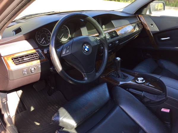 BMW 530i !! DVD SYSTEM!! NAVIGATION!! HEATED LEATHER! MOONROOF!! OBO!! for sale in Burton, MI – photo 6