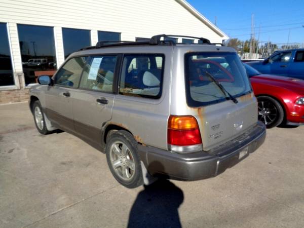 1999 Subaru Forester S - cars & trucks - by dealer - vehicle... for sale in Marion, IA – photo 4