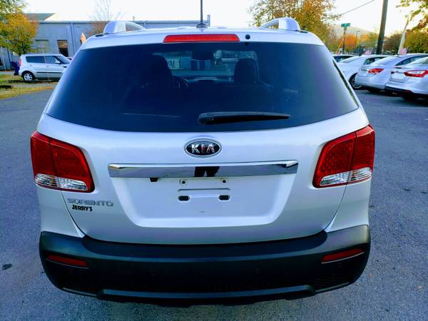 2011 KIA SORENTO AWD *LOADED*EXCLELLENT *⭐ + 6 MONTH WARRANTY - cars... for sale in Arlington, District Of Columbia – photo 6