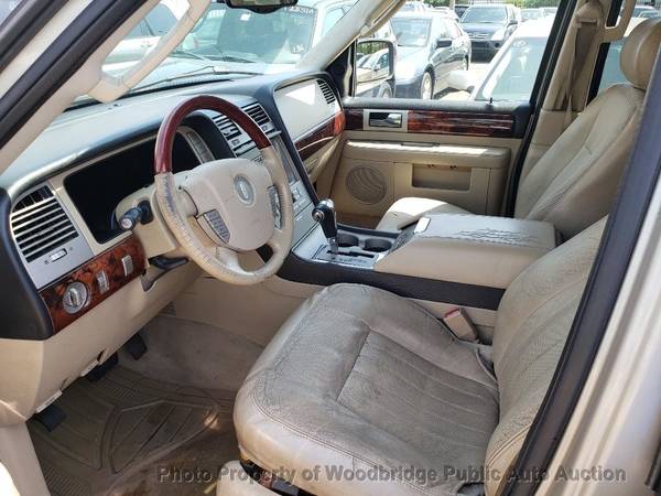 2005 Lincoln Navigator 4dr 4WD Ultimate Gold for sale in Woodbridge, District Of Columbia – photo 7