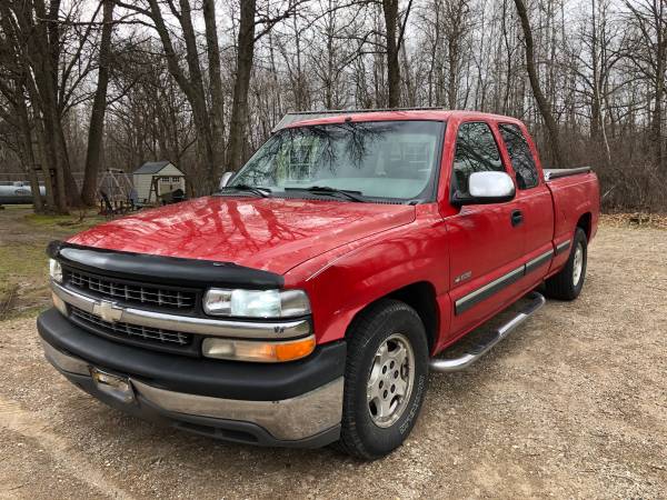 PRICE REDUCED 2000 Red Chevy Silverado 1500 LS - - by for sale in Little Falls, MN – photo 2