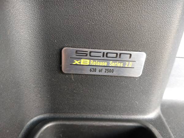 '05 Scion xB - cars & trucks - by owner - vehicle automotive sale for sale in Cedar Falls, IA – photo 7