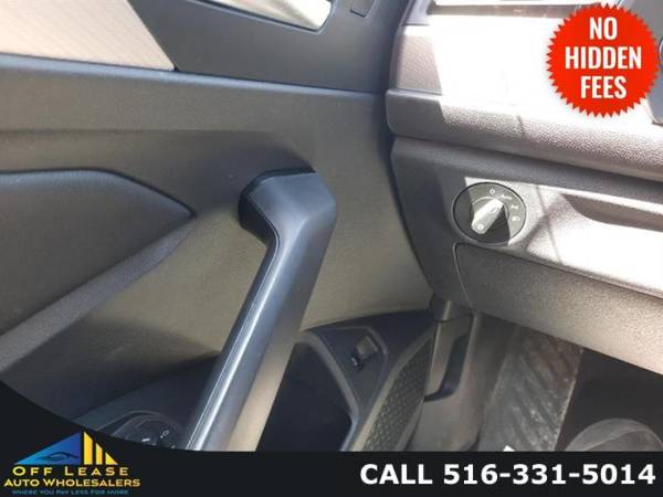 2019 Volkswagen Jetta SE Auto w/ULEV Sedan - - by for sale in Freeport, NY – photo 16