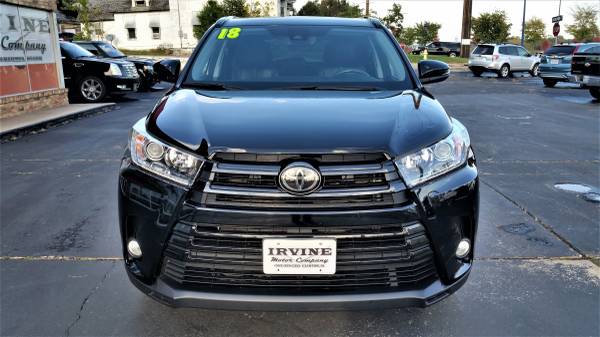 2018 Toyota Highlander SE AWD fully loaded - cars & trucks - by... for sale in Clinton, IA – photo 8
