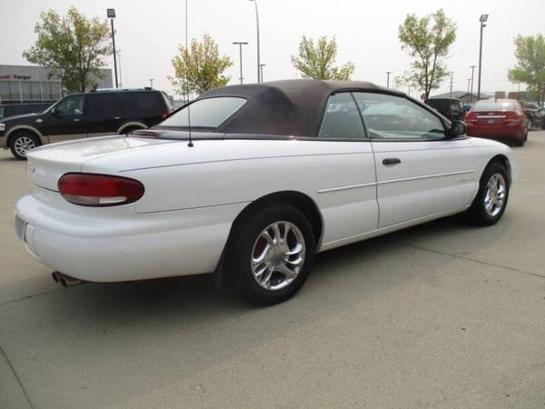 2000 Chrysler Sebring Convertible, 2 Door, Only 98K, Sharp! - cars &... for sale in Fargo, ND – photo 6