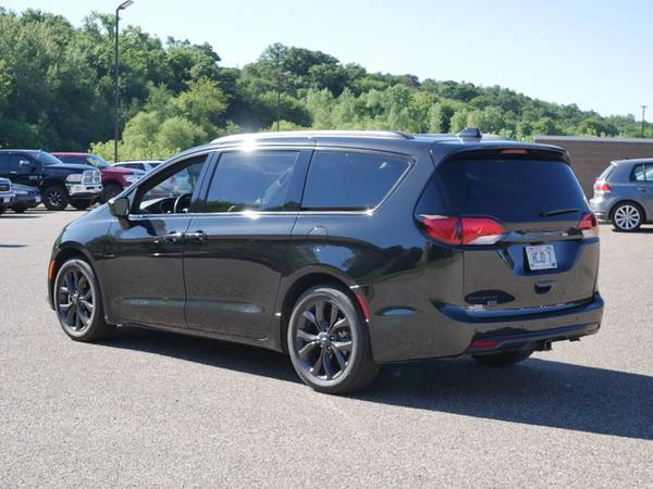 2019 Chrysler Pacifica Touring L 35th Anniversary - cars & trucks -... for sale in Hudson, MN – photo 8