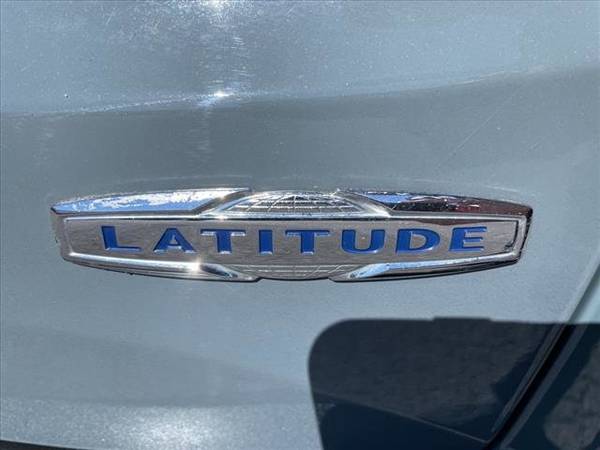 2018 Jeep Renegade Latitude Anvil - - by dealer for sale in Cedartown, GA – photo 9