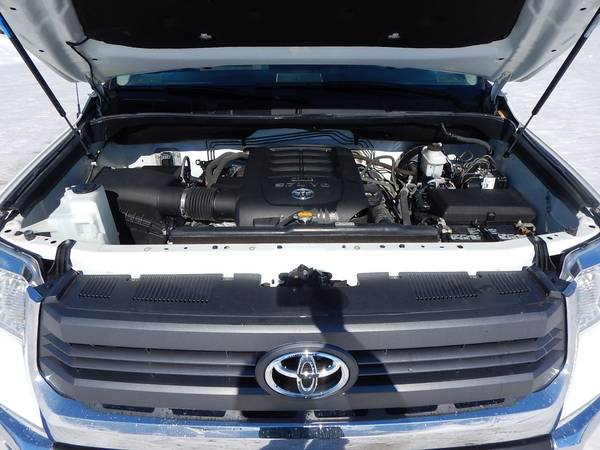2015 Toyota Tundra SR5 CrewMax for sale in Macgregor, ND – photo 13