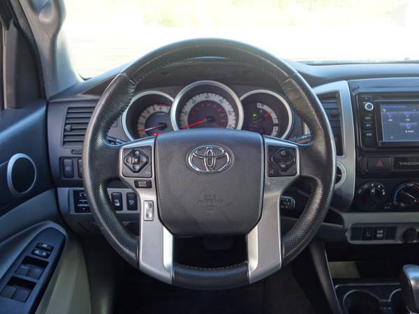 2015 Toyota Tacoma 4WD Double Cab V6 - - by dealer for sale in Derry, MA – photo 9