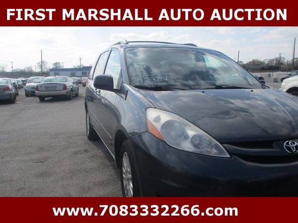 2010 Toyota Sienna LE - Auction Pricing - - by dealer for sale in Harvey, IL – photo 3