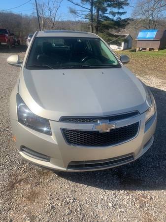 2014 Chevy Cruze 2LT Low Miles 46,000 - cars & trucks - by dealer -... for sale in RIPLEY, WV – photo 3