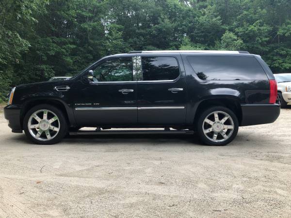 2010 Cadillac Escalade ESV, AWD, Black, Loaded, Seats 7, Dual... for sale in New Gloucester, NH – photo 2