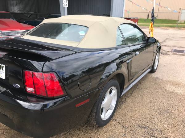 1999 Ford Mustang Convertible 99,000 Miles Runs Great!!! for sale in Clinton, IA – photo 4