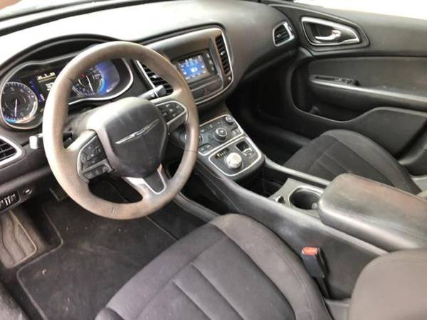2015 Chrysler 200 LIMITED - cars & trucks - by dealer - vehicle... for sale in Central Point, OR – photo 4