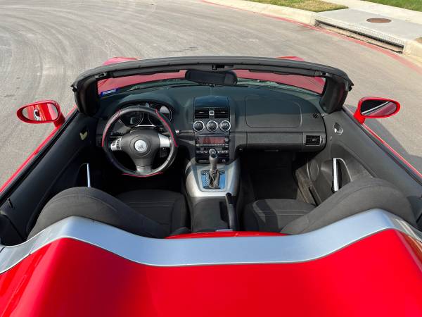 Awesome Fun to Drive Convertible 2008 Saturn Sky Roadster Victory for sale in Austin, TX – photo 9