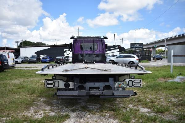 2015 Hino 268A 4X2 2dr Regular Cab 212 in. WB Chassis - cars &... for sale in Miami, WI – photo 12
