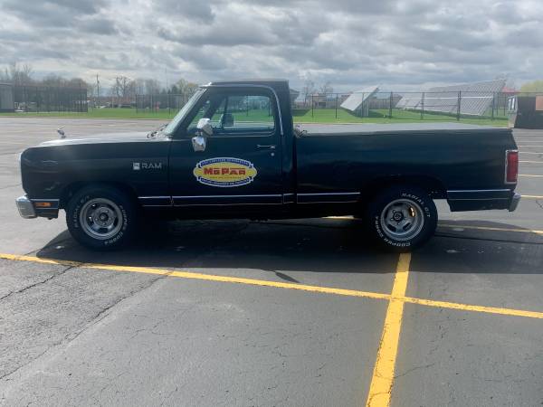 1989 Dodge D150 Big Block for sale in Fort Atkinson, WI – photo 2