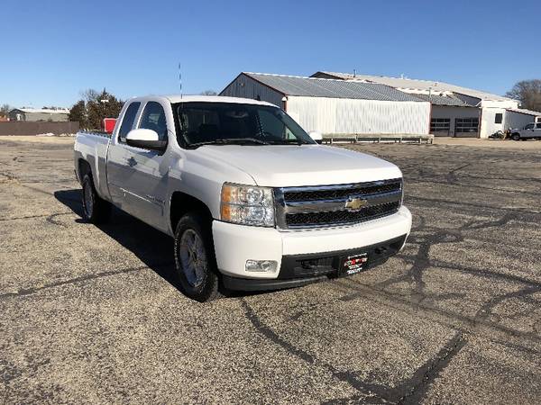 2007 Chevrolet Silverado 1500 LTZ Ext. Cab 4WD - cars & trucks - by... for sale in Middleton, WI – photo 4