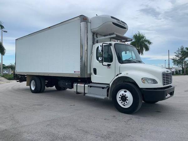 2013 FREIGHTLINER M2106 24'FT REEFER BOX WITH TUCK AWAY LIFT GATE -... for sale in Hialeah Gardens, FL – photo 2