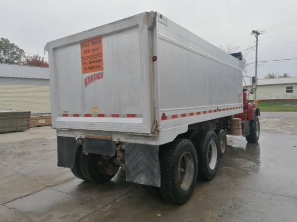 2003 MACK Granite Dump Truck - cars & trucks - by owner - vehicle... for sale in Schiller Park, IL – photo 15