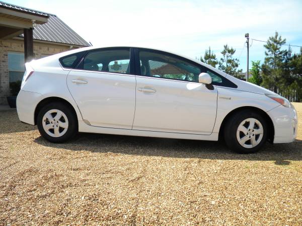 2011 TOYOTA PRIUS IV PKG CARFAX WARRANTY! - - by for sale in Byram, MS – photo 2