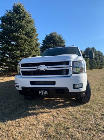2011 Chevy Duramax - cars & trucks - by owner - vehicle automotive... for sale in Rock Rapids, IA – photo 2