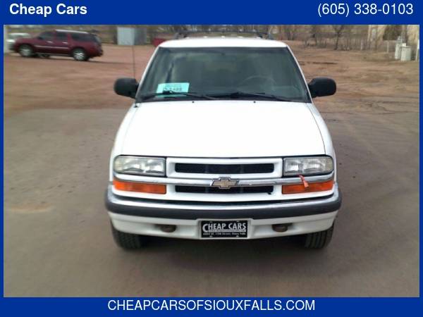 2001 CHEVROLET BLAZER - - by dealer - vehicle for sale in Sioux Falls, SD – photo 2