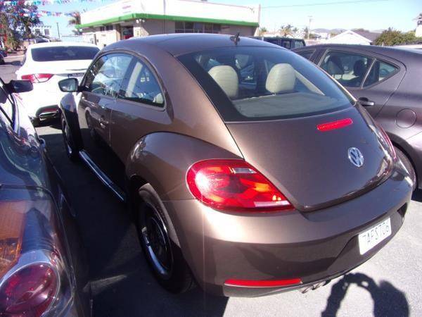 2013 VOLKSWAGEN BEETLE - - by dealer - vehicle for sale in GROVER BEACH, CA – photo 4