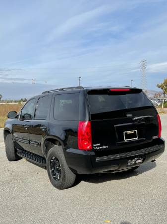 2007 GMC YUKON 1500 - cars & trucks - by owner - vehicle automotive... for sale in Salinas, CA – photo 3