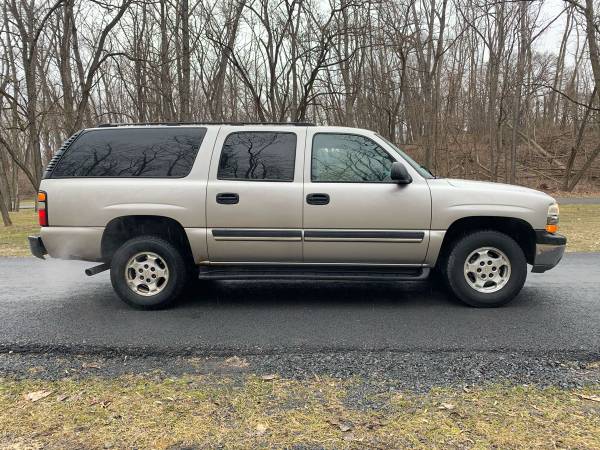 2004 Chevrolet Chevy Suburban 1500 LT for sale in Newburgh, NY – photo 7