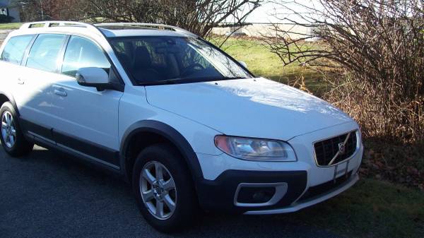 2009 Volvo xc70 - cars & trucks - by owner - vehicle automotive sale for sale in Suncook, NH – photo 2