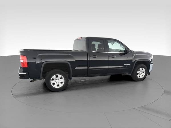 2018 GMC Sierra 1500 Double Cab SLE Pickup 4D 6 1/2 ft pickup Black... for sale in Hobart, IL – photo 12