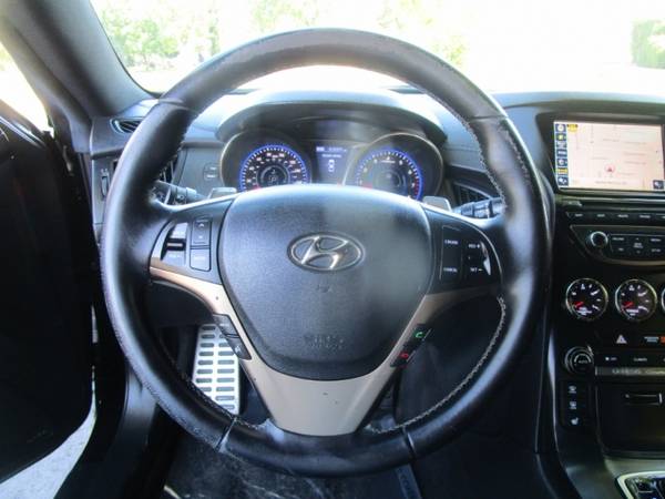 2013 Hyundai Genesis COUPE 3.8 - NAVI - SUNROOF - LEATHER AND HEATED... for sale in Sacramento , CA – photo 7