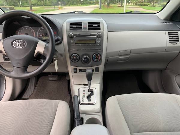 TOYOTA COROLLA, 4DR SEDAN, LOW MILES, GREAT CONDITION - cars &... for sale in Boca Raton, FL – photo 9